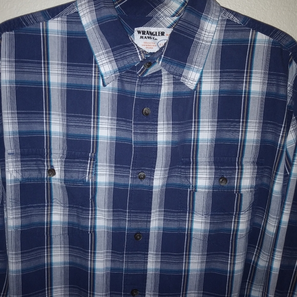 Wrangler - XL Men's Dress Shirt. - Picture 2 of 10